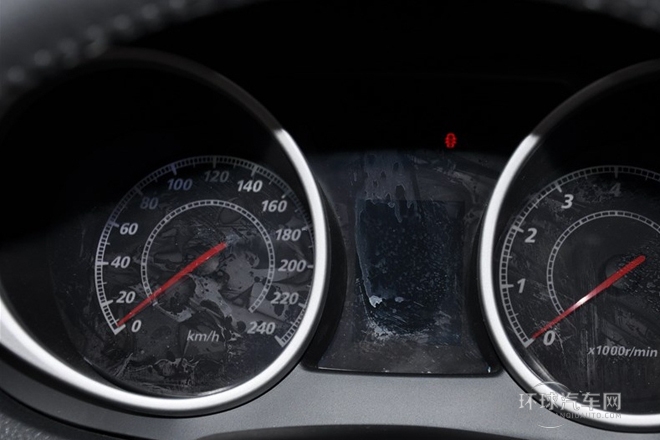 2013款 1.8L 自動5門舒適型