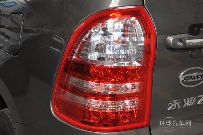 2013款 1.8L 自動(dòng)5門(mén)舒適型