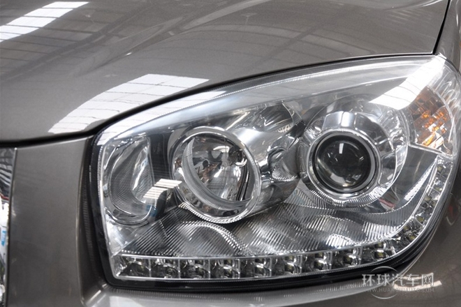 2013款 1.8L 自動(dòng)5門舒適型