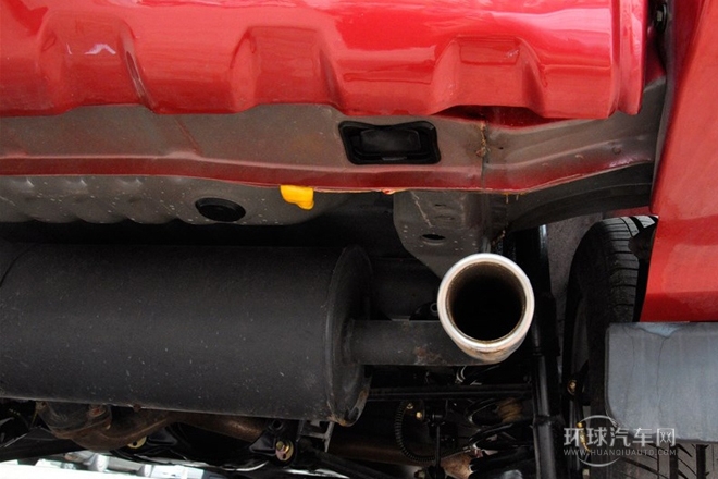 2013款 1.8L 自動5門標準型