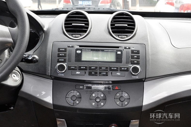 2013款 1.8L 自動5門標準型