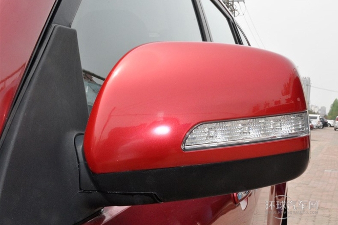 2013款 1.8L 自動5門標準型