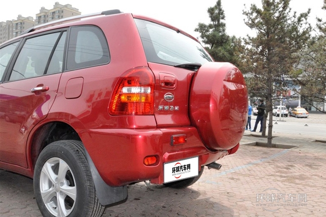 2013款 1.8L 自動5門標準型