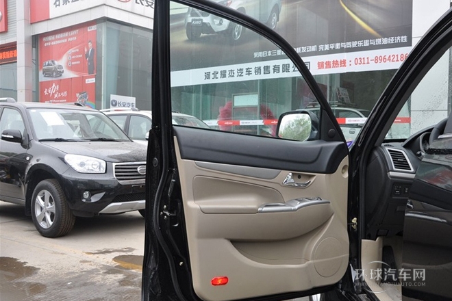 2013款 1.6L 手動5門舒適型