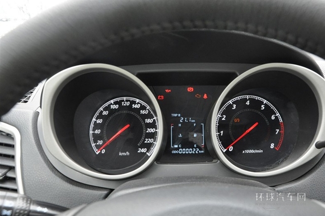 2013款 1.6L 手動5門舒適型