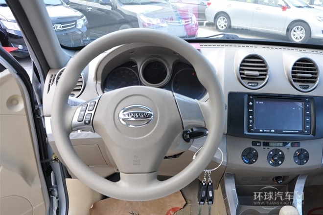 2013款 1.6L 手動5門標準型