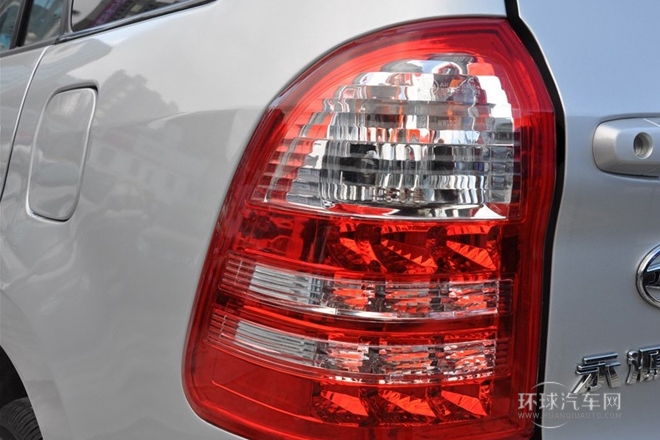 2013款 1.6L 手動5門標(biāo)準(zhǔn)型