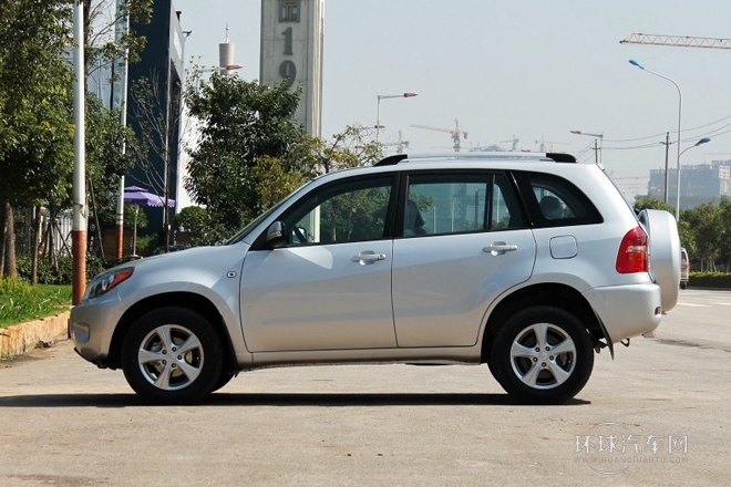 2012款 改款 1.6L 手動標準型