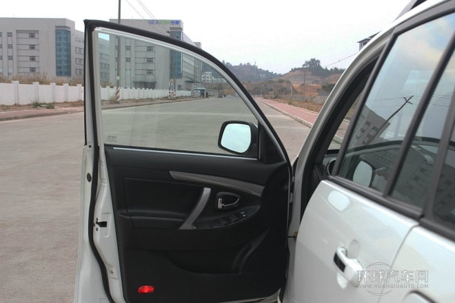 2012款 改款 1.8L 自動標準型