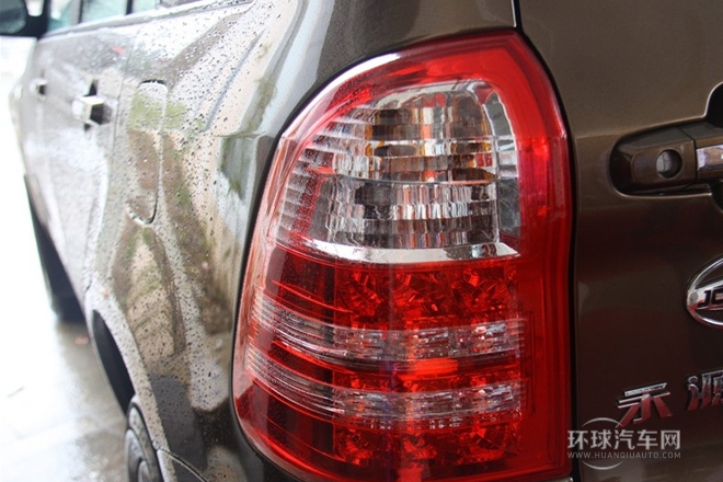 2012款 1.8L 自動豪華型