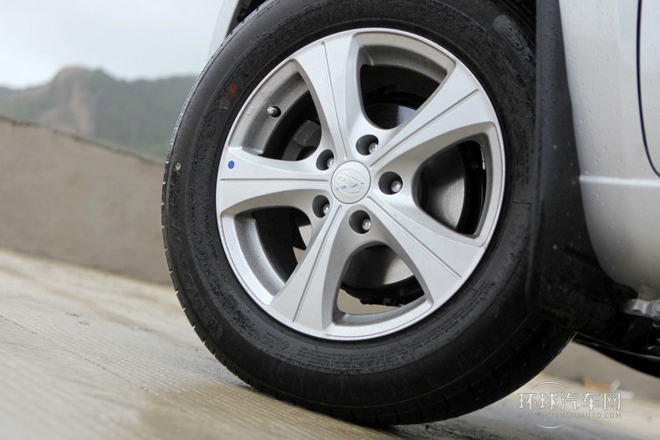 2012款 1.8L 自動舒適型