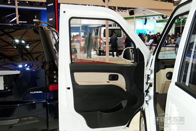 2012款 1.1L豪華型