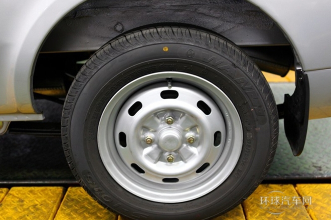 2012款 1.1L基本型