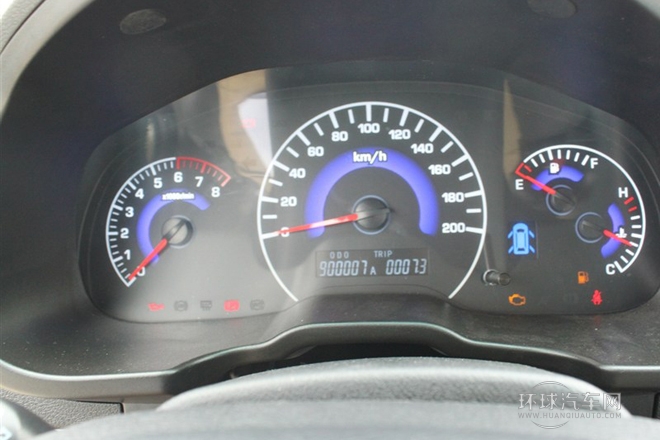 2012款 1.5L 手動(dòng)