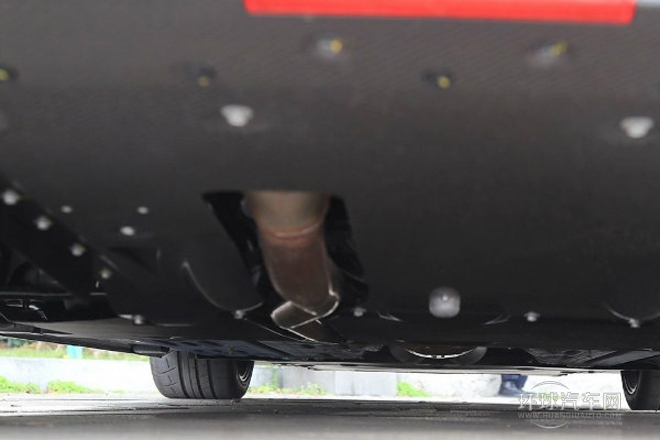 2015款 3.8T 動感酷黑內飾版