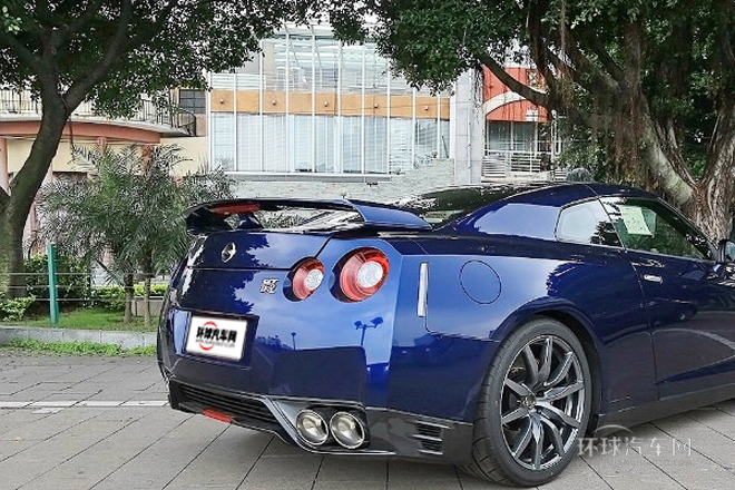 2015款 3.8T 動感酷黑內飾版