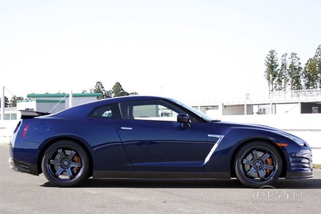 2015款 3.8T 動感酷黑內(nèi)飾版