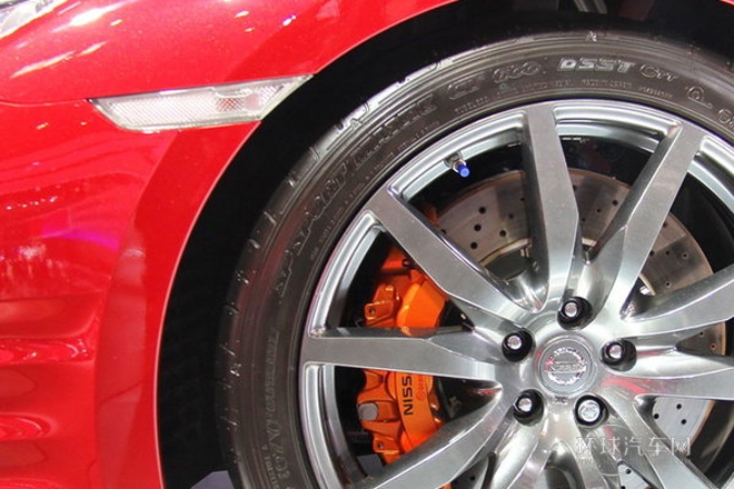 2015款 3.8T 黑金剛版