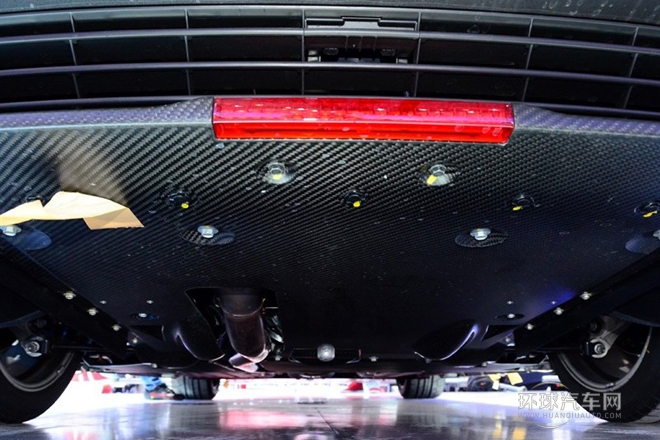 2015款 3.8T 時尚米白內飾版