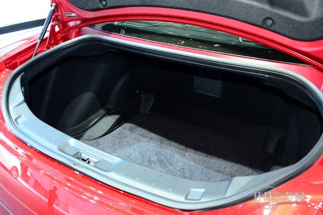 2015款 3.8T 時尚米白內(nèi)飾版