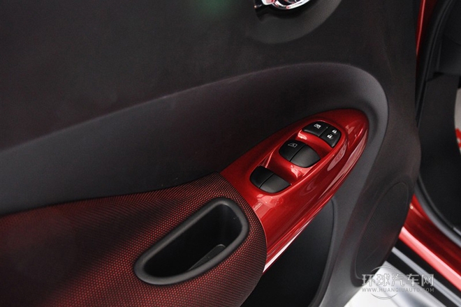 2012款 1.6T 自動 SV 領先款