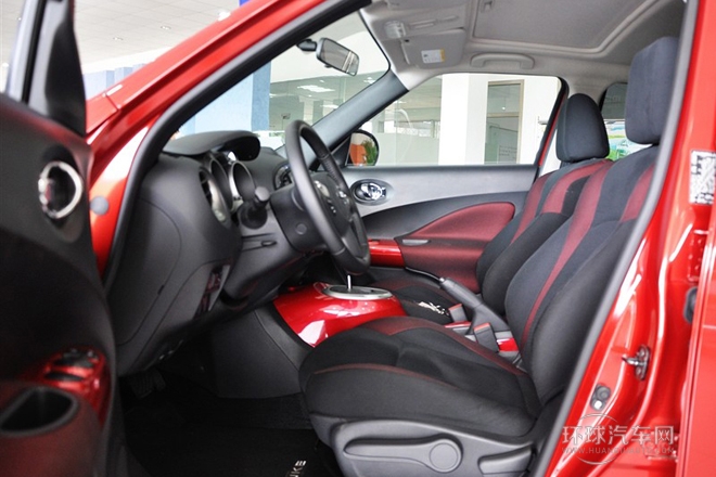 2012款 1.6T 自動 SV 領先款