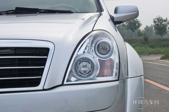 2011款 2.0T 兩驅精英導航版