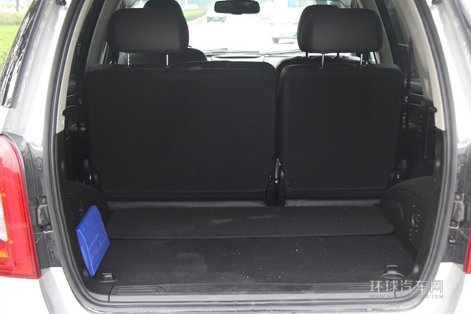 2011款 2.0T 四驅(qū)豪華導(dǎo)航版