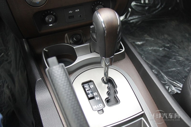 2011款 2.0T 四驅豪華導航版