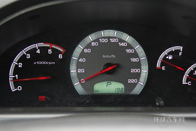 2011款 2.0T 四驅豪華導航版