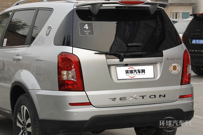 2011款 2.0T 四驅(qū)豪華導(dǎo)航版