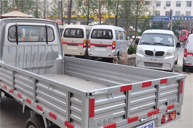 2008款 1.0L基本型標準軸距AF10-06