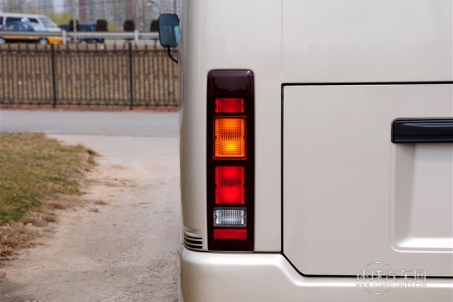 2011款 4.5L-尊貴VIP