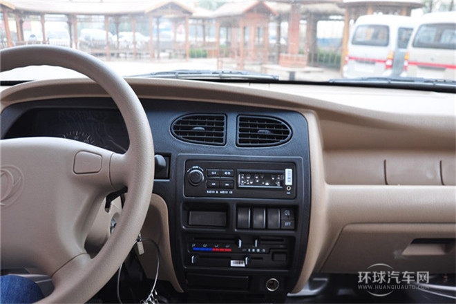 2008款 1.0L基本型標(biāo)準(zhǔn)軸距AF10-06