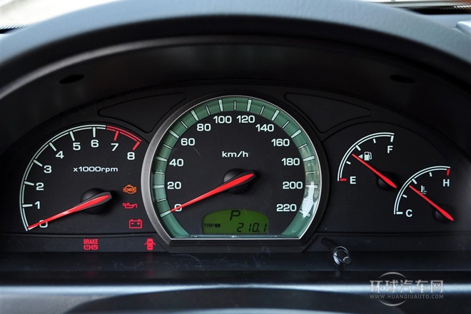 2011款 3.2L 四驅(qū)豪華導(dǎo)航版