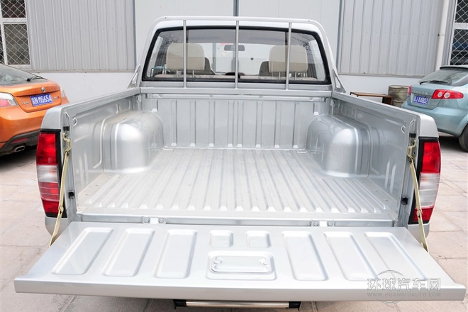 2011款 2.4L汽油四驅(qū)標(biāo)準(zhǔn)型