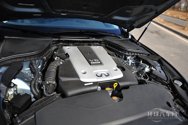 2014款 3.7L 豪華運(yùn)動(dòng)版