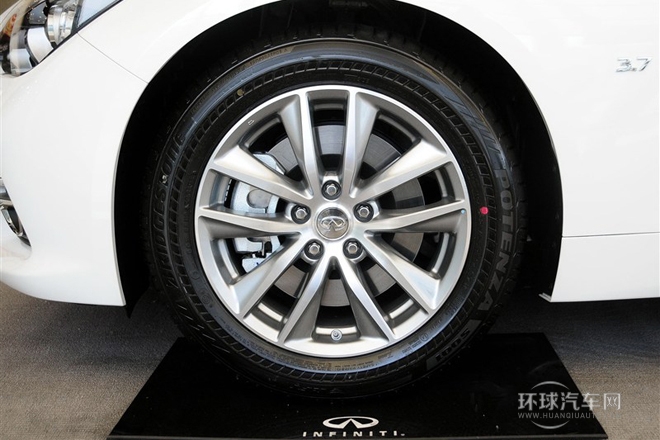 2014款 3.7L 舒適版