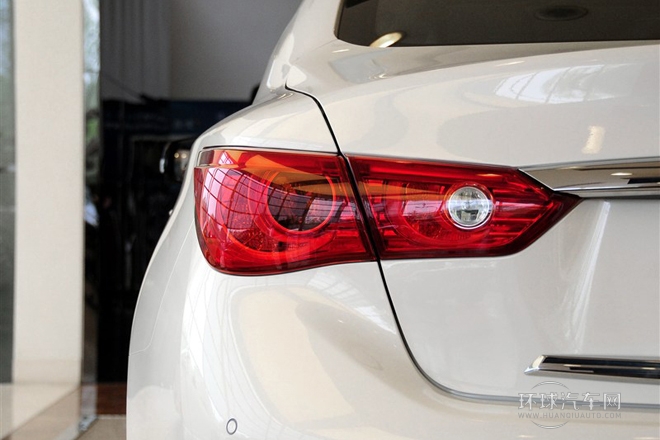 2014款 3.7L 舒適版