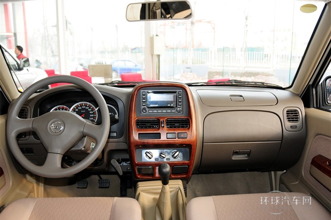 2013款 2.4L汽油兩驅標準型