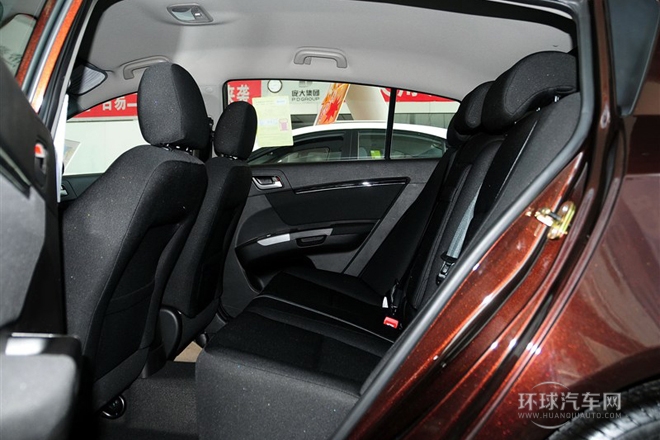 2013款 兩廂 1.5L 手動進取型