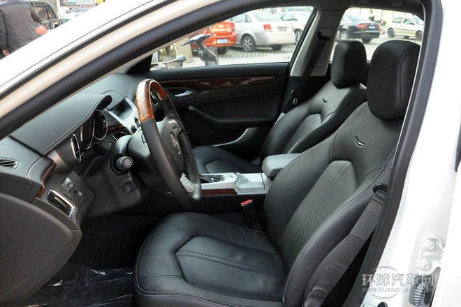 2012款 3.0L 豪華運(yùn)動(dòng)版