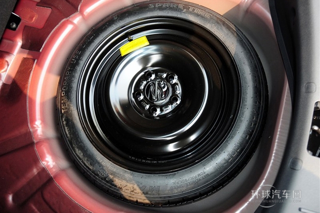 2013款 兩廂經典 1.8L AT基本型