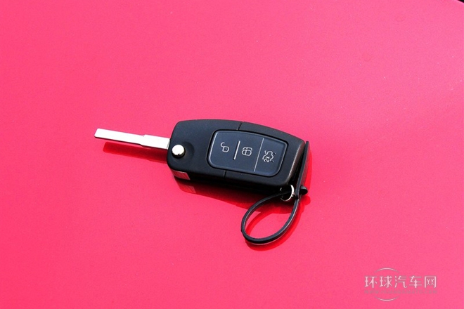 2013款 兩廂經典 1.8L AT基本型