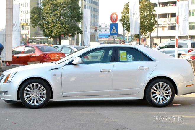 2012款 3.0L 豪華運(yùn)動(dòng)版