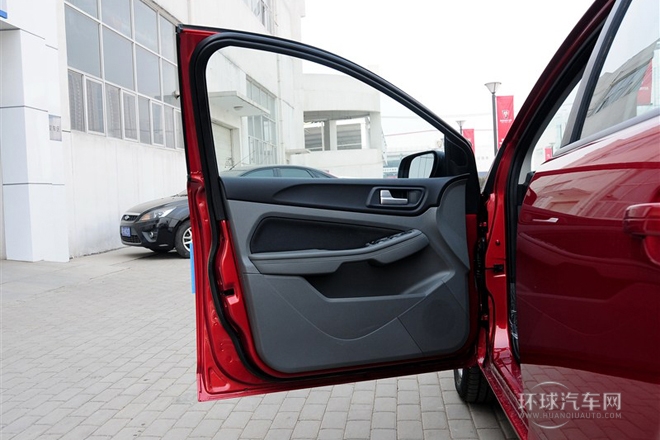 2013款 兩廂經(jīng)典 1.8L AT基本型