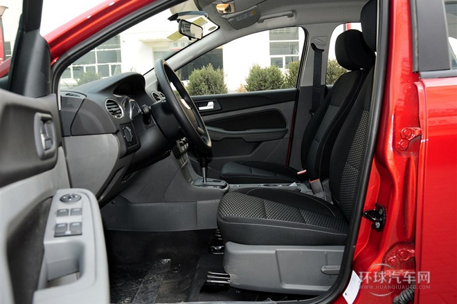 2013款 兩廂經(jīng)典 1.8L AT基本型