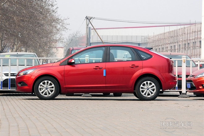 2013款 兩廂經(jīng)典 1.8L AT基本型