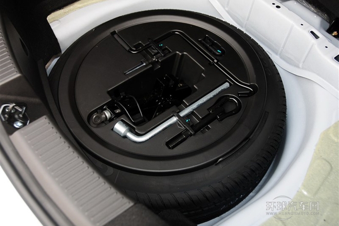 2013款 兩廂 1.8L CVT精英型