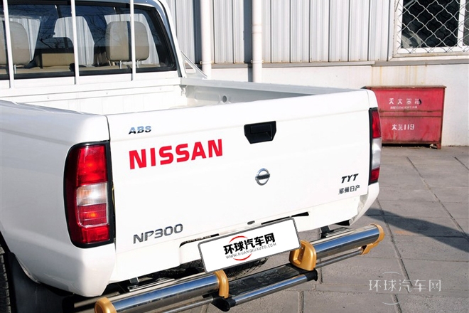 2013款 2.4L汽油兩驅(qū)高級(jí)型